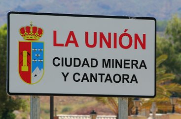 Entrada La Union ciudad minera y flamenca